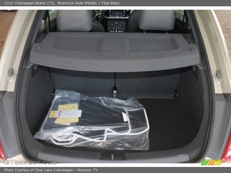Moonrock Silver Metallic / Titan Black 2013 Volkswagen Beetle 2.5L