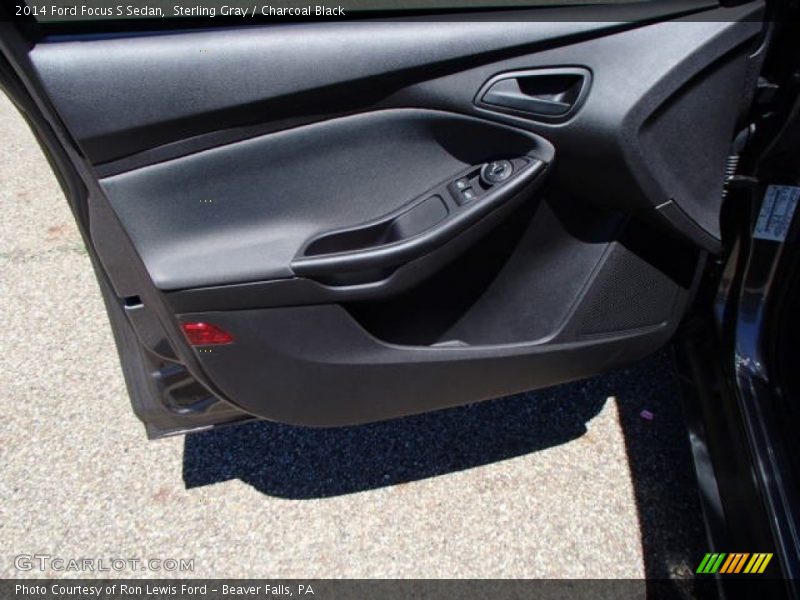 Sterling Gray / Charcoal Black 2014 Ford Focus S Sedan