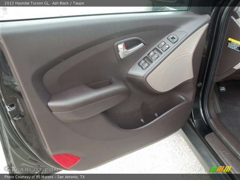 Ash Black / Taupe 2013 Hyundai Tucson GL