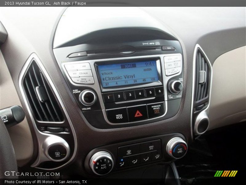 Ash Black / Taupe 2013 Hyundai Tucson GL
