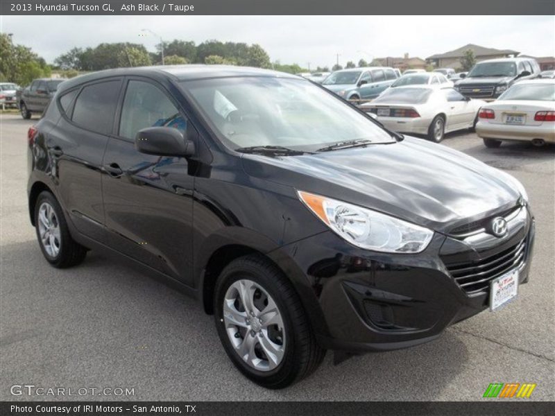 Ash Black / Taupe 2013 Hyundai Tucson GL