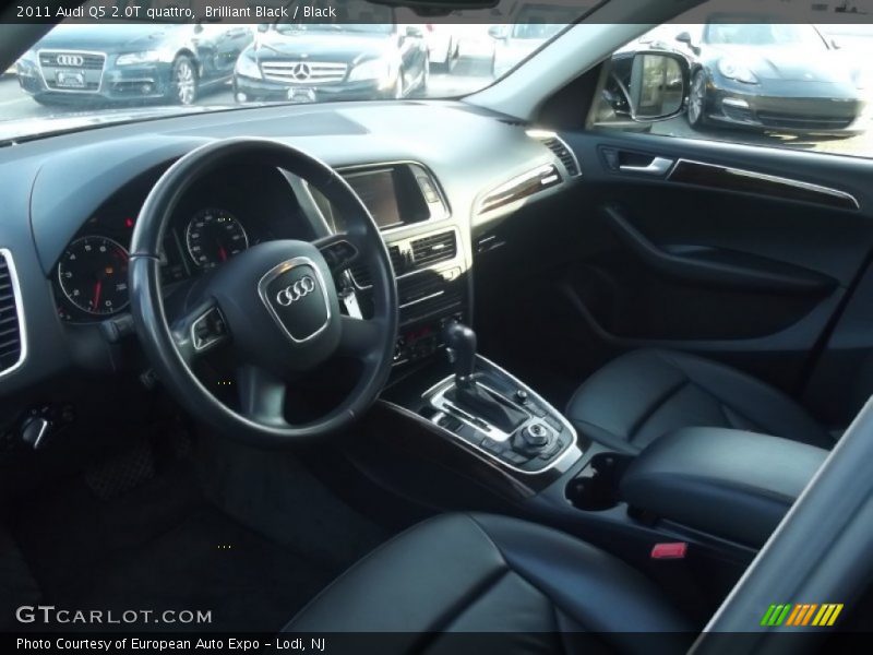 Brilliant Black / Black 2011 Audi Q5 2.0T quattro