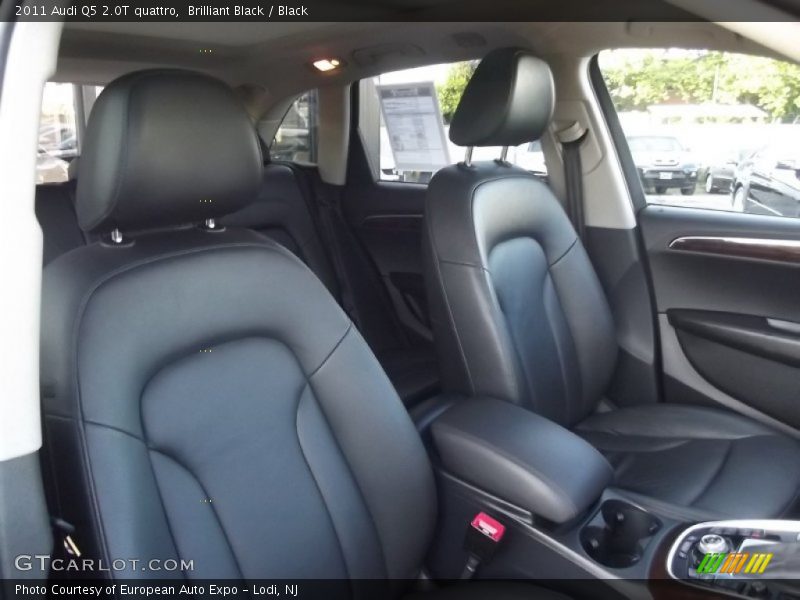 Brilliant Black / Black 2011 Audi Q5 2.0T quattro