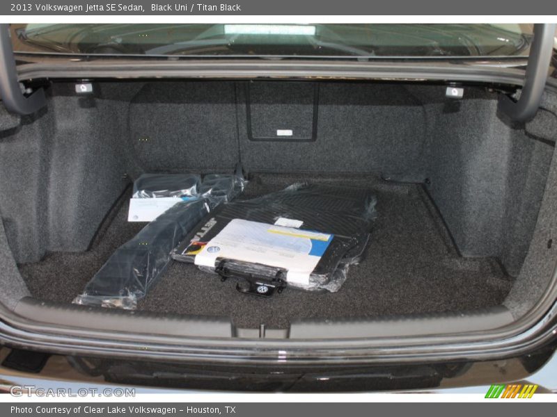 Black Uni / Titan Black 2013 Volkswagen Jetta SE Sedan