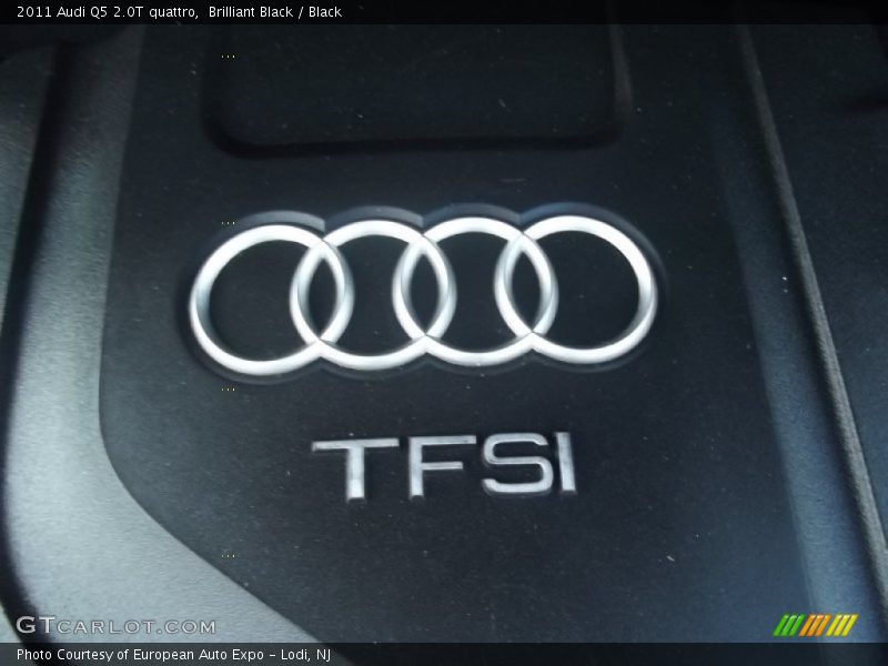 Brilliant Black / Black 2011 Audi Q5 2.0T quattro