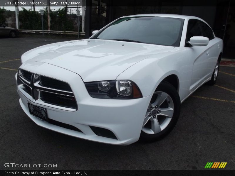 Ivory Pearl / Black 2013 Dodge Charger SE