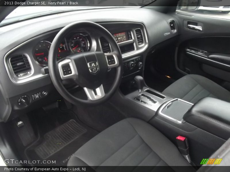 Ivory Pearl / Black 2013 Dodge Charger SE