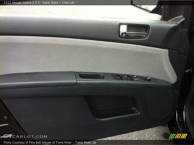 Super Black / Charcoal 2012 Nissan Sentra 2.0 S