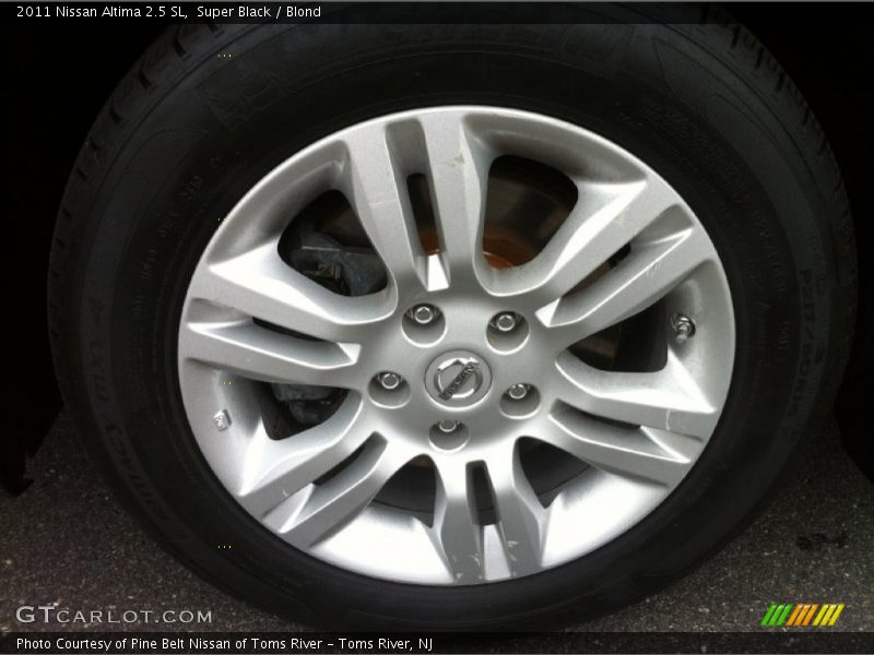 Super Black / Blond 2011 Nissan Altima 2.5 SL