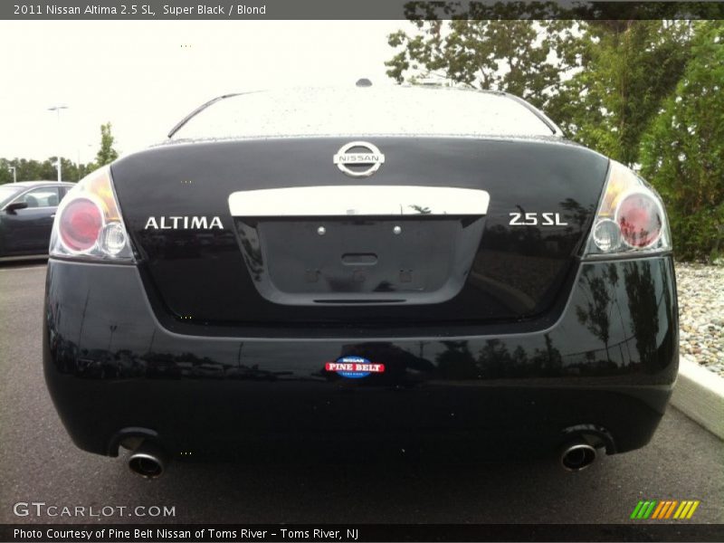 Super Black / Blond 2011 Nissan Altima 2.5 SL