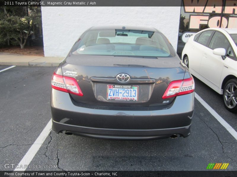 Magnetic Gray Metallic / Ash 2011 Toyota Camry SE