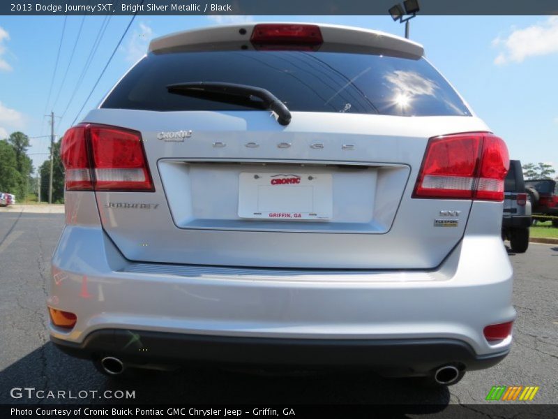 Bright Silver Metallic / Black 2013 Dodge Journey SXT