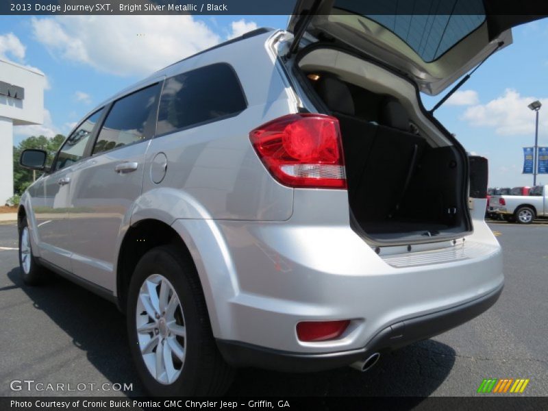 Bright Silver Metallic / Black 2013 Dodge Journey SXT