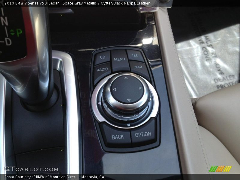 Space Gray Metallic / Oyster/Black Nappa Leather 2010 BMW 7 Series 750i Sedan