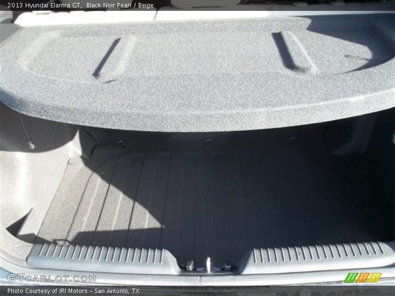 Black Noir Pearl / Beige 2013 Hyundai Elantra GT