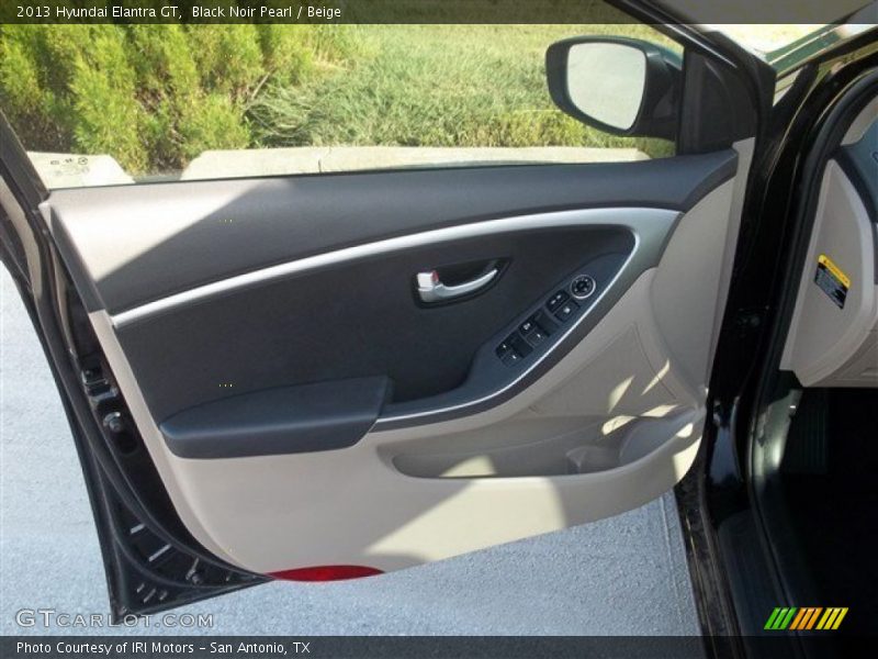 Black Noir Pearl / Beige 2013 Hyundai Elantra GT