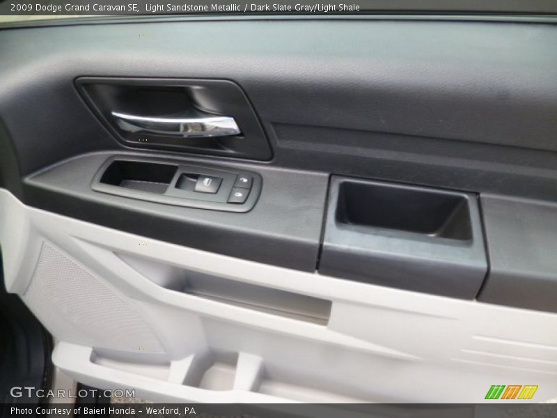 Light Sandstone Metallic / Dark Slate Gray/Light Shale 2009 Dodge Grand Caravan SE