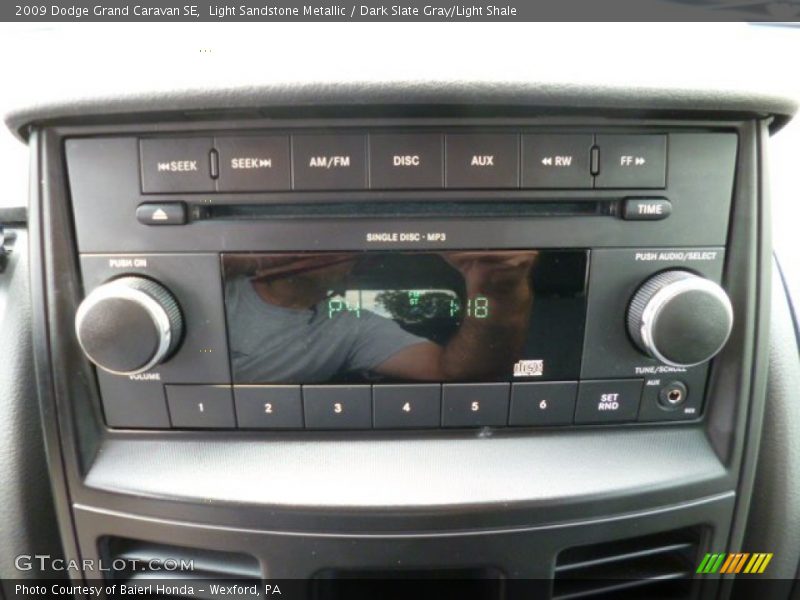 Light Sandstone Metallic / Dark Slate Gray/Light Shale 2009 Dodge Grand Caravan SE