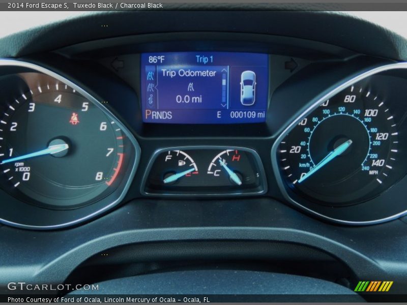 Tuxedo Black / Charcoal Black 2014 Ford Escape S