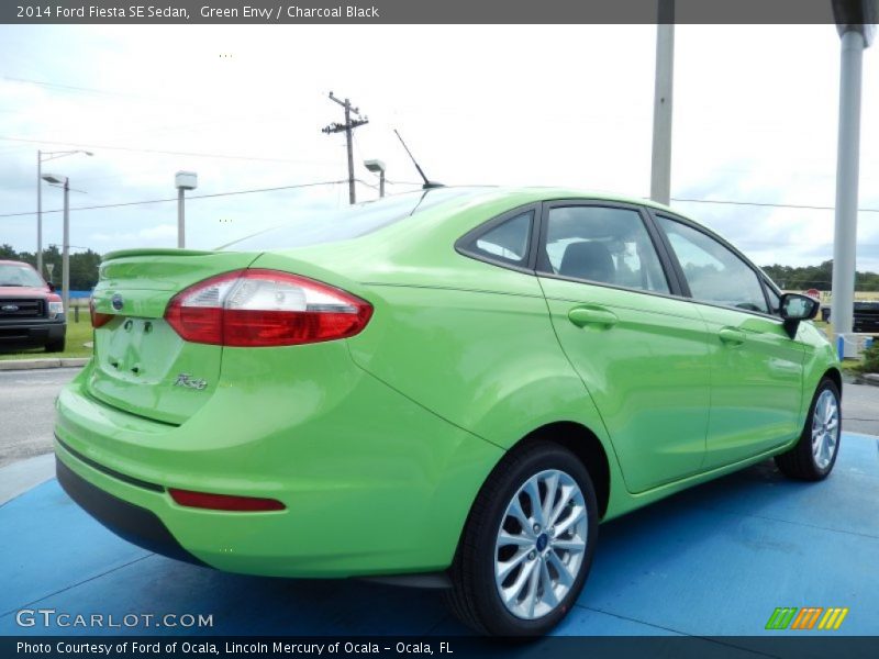  2014 Fiesta SE Sedan Green Envy