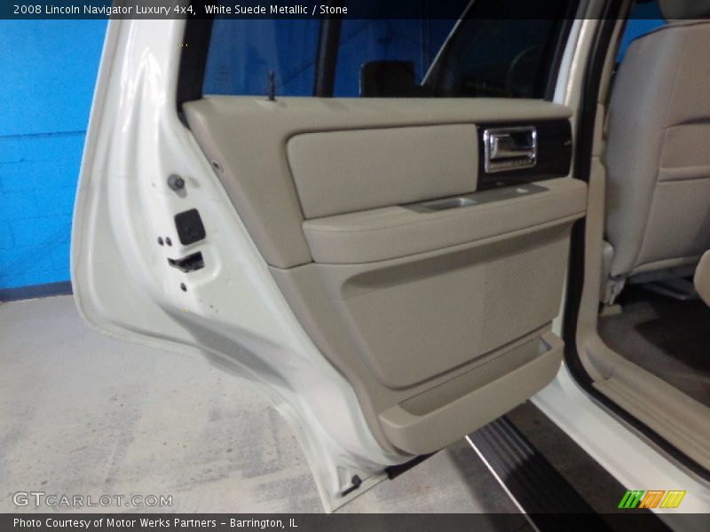 White Suede Metallic / Stone 2008 Lincoln Navigator Luxury 4x4
