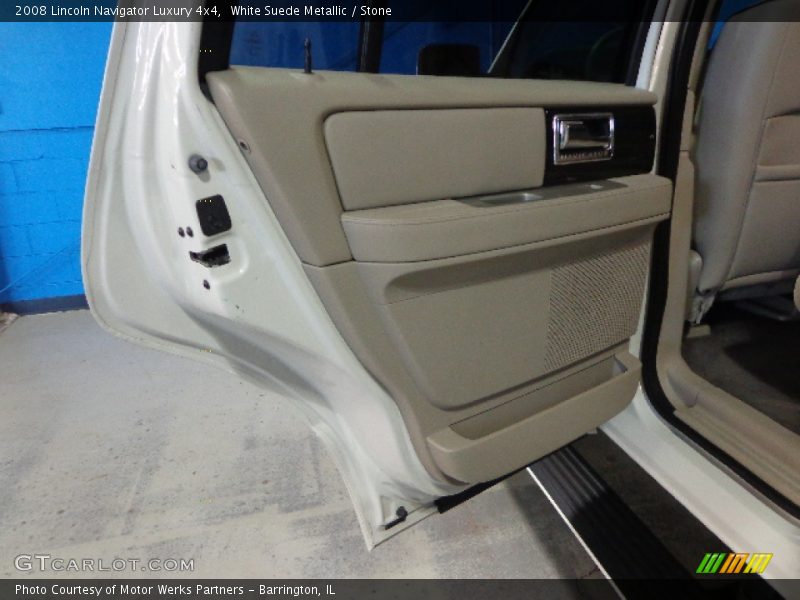 White Suede Metallic / Stone 2008 Lincoln Navigator Luxury 4x4