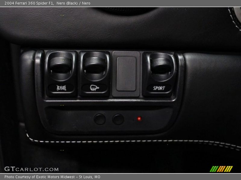 Controls of 2004 360 Spider F1