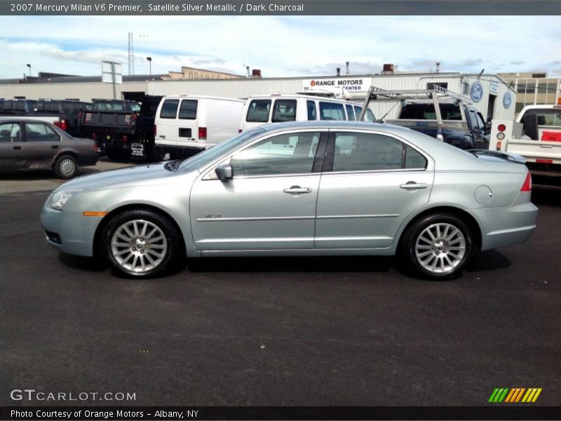 Satellite Silver Metallic / Dark Charcoal 2007 Mercury Milan V6 Premier