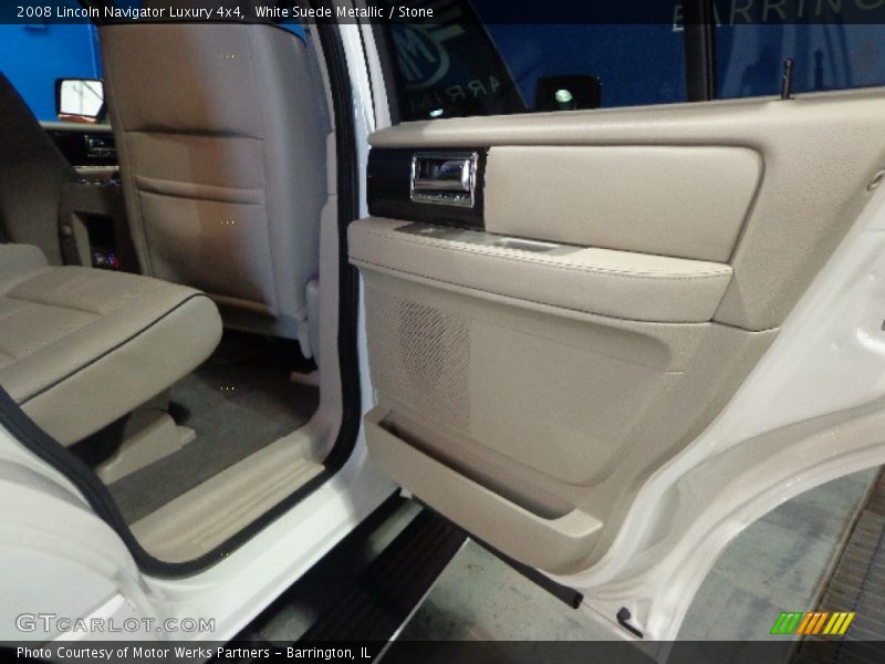 White Suede Metallic / Stone 2008 Lincoln Navigator Luxury 4x4