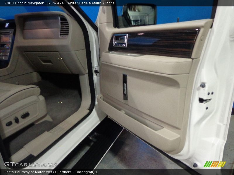 White Suede Metallic / Stone 2008 Lincoln Navigator Luxury 4x4