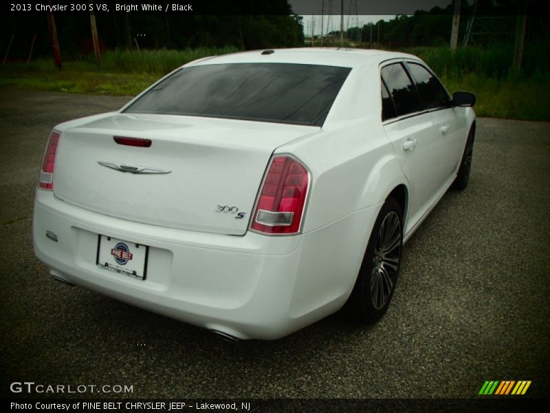 Bright White / Black 2013 Chrysler 300 S V8