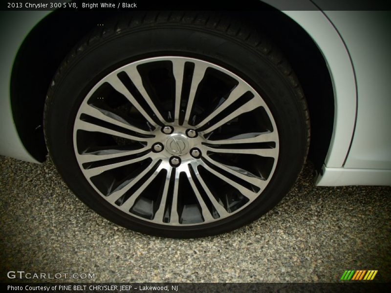 Bright White / Black 2013 Chrysler 300 S V8