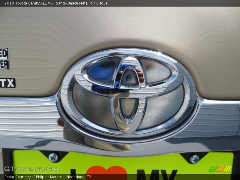 Sandy Beach Metallic / Bisque 2010 Toyota Camry XLE V6