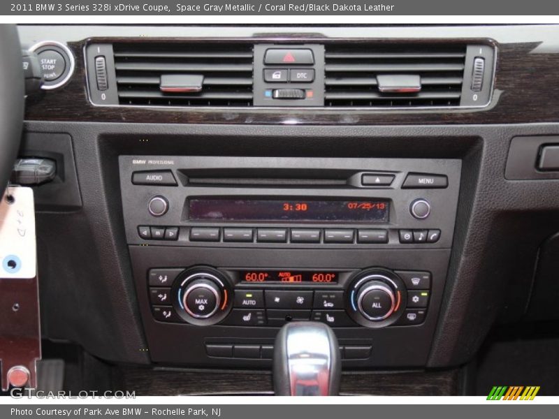 Controls of 2011 3 Series 328i xDrive Coupe