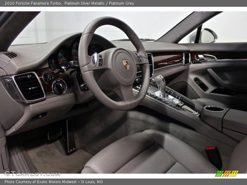Dashboard of 2010 Panamera Turbo