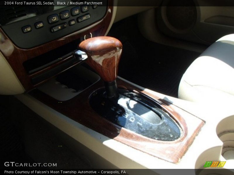 Black / Medium Parchment 2004 Ford Taurus SEL Sedan