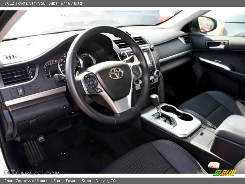Super White / Black 2012 Toyota Camry SE