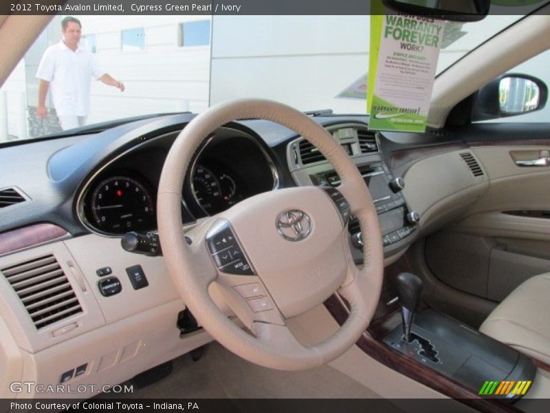 Cypress Green Pearl / Ivory 2012 Toyota Avalon Limited