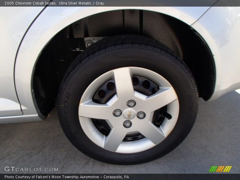 Ultra Silver Metallic / Gray 2005 Chevrolet Cobalt Sedan