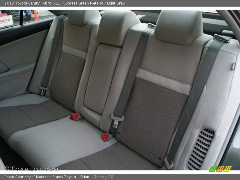 Cypress Green Metallic / Light Gray 2013 Toyota Camry Hybrid XLE