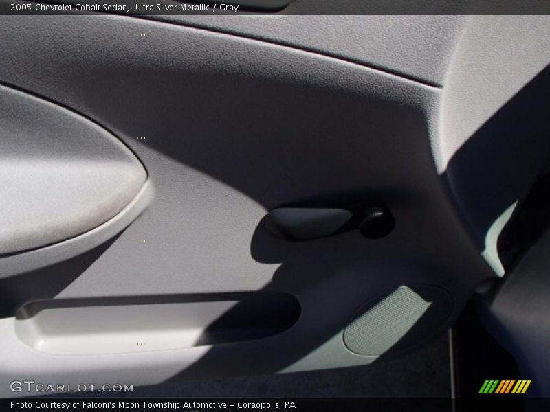 Ultra Silver Metallic / Gray 2005 Chevrolet Cobalt Sedan