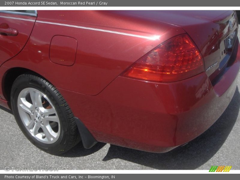 Moroccan Red Pearl / Gray 2007 Honda Accord SE Sedan