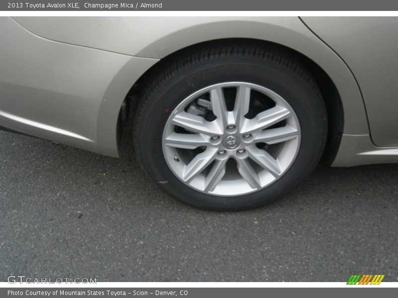 Champagne Mica / Almond 2013 Toyota Avalon XLE