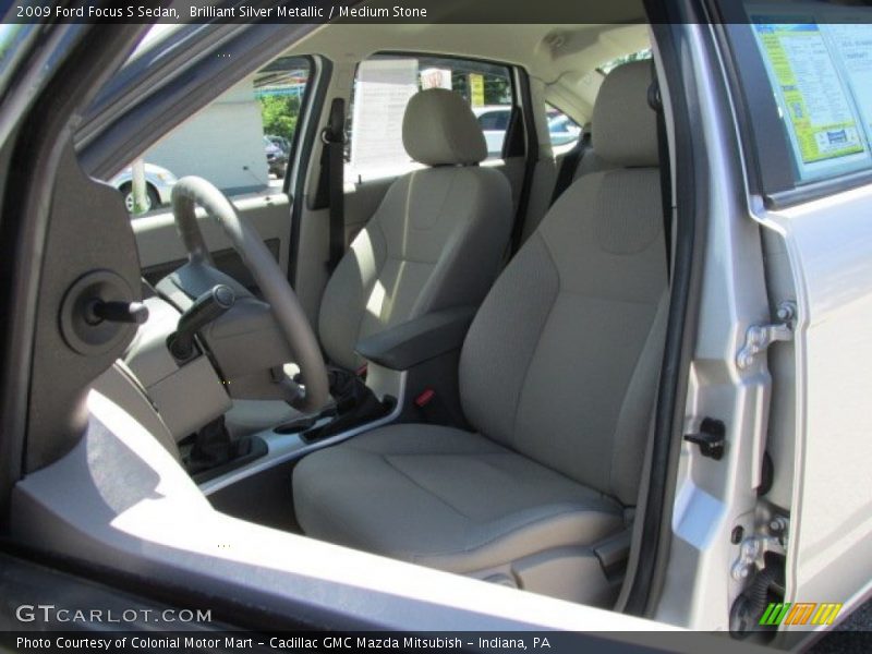 Brilliant Silver Metallic / Medium Stone 2009 Ford Focus S Sedan