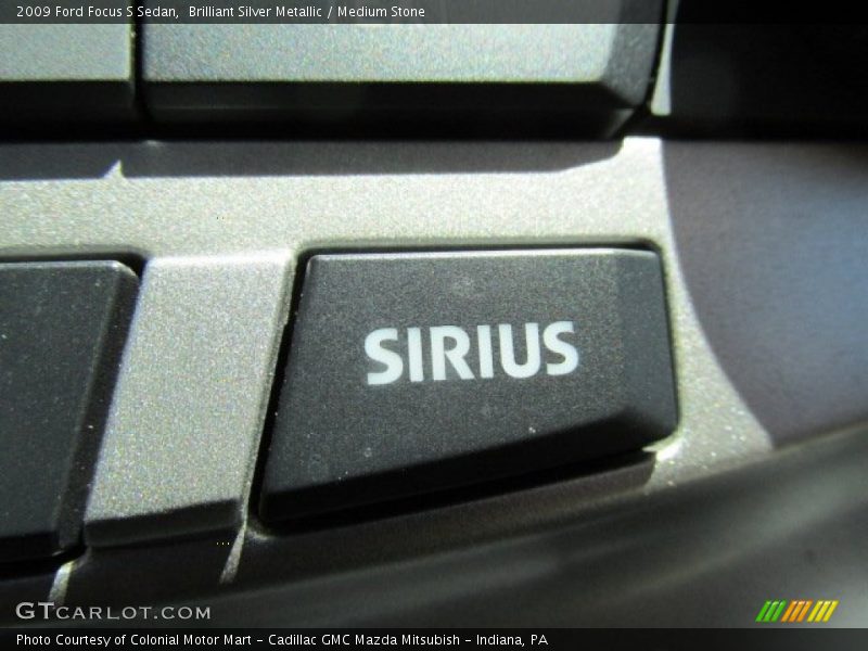 Brilliant Silver Metallic / Medium Stone 2009 Ford Focus S Sedan