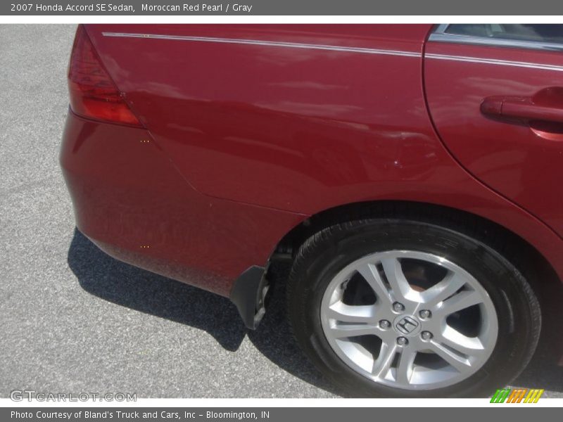 Moroccan Red Pearl / Gray 2007 Honda Accord SE Sedan