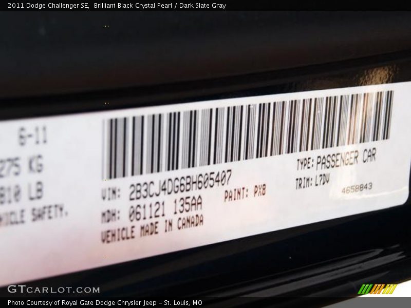 Brilliant Black Crystal Pearl / Dark Slate Gray 2011 Dodge Challenger SE