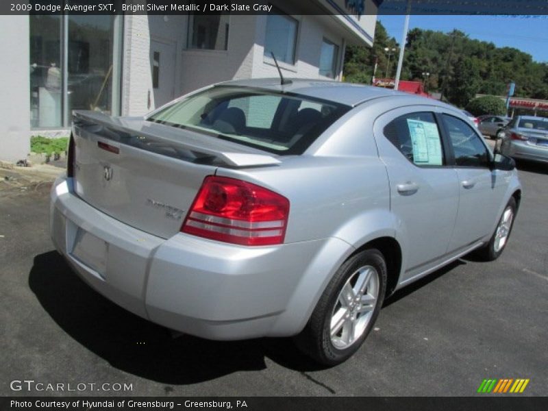 Bright Silver Metallic / Dark Slate Gray 2009 Dodge Avenger SXT