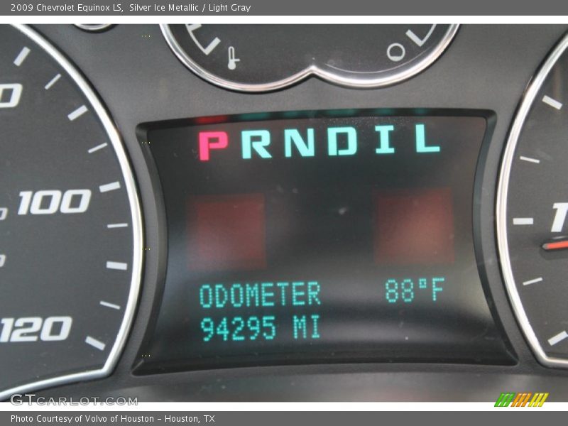 Silver Ice Metallic / Light Gray 2009 Chevrolet Equinox LS