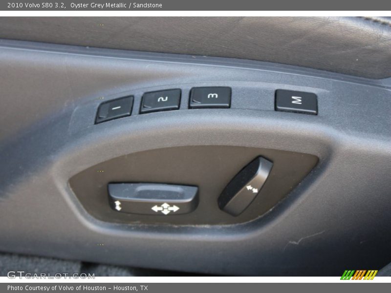 Oyster Grey Metallic / Sandstone 2010 Volvo S80 3.2